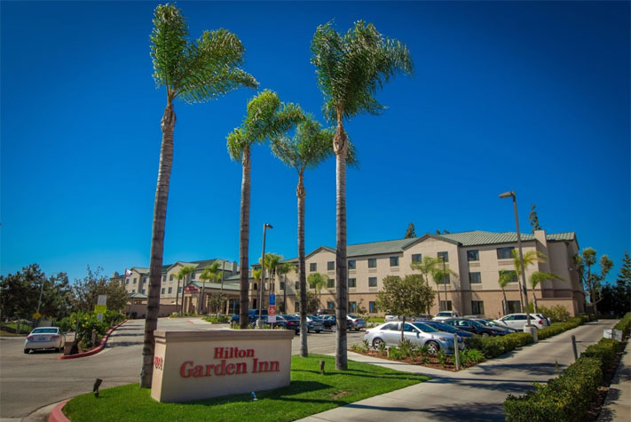 Hilton Garden Inn Hotel Front Photo